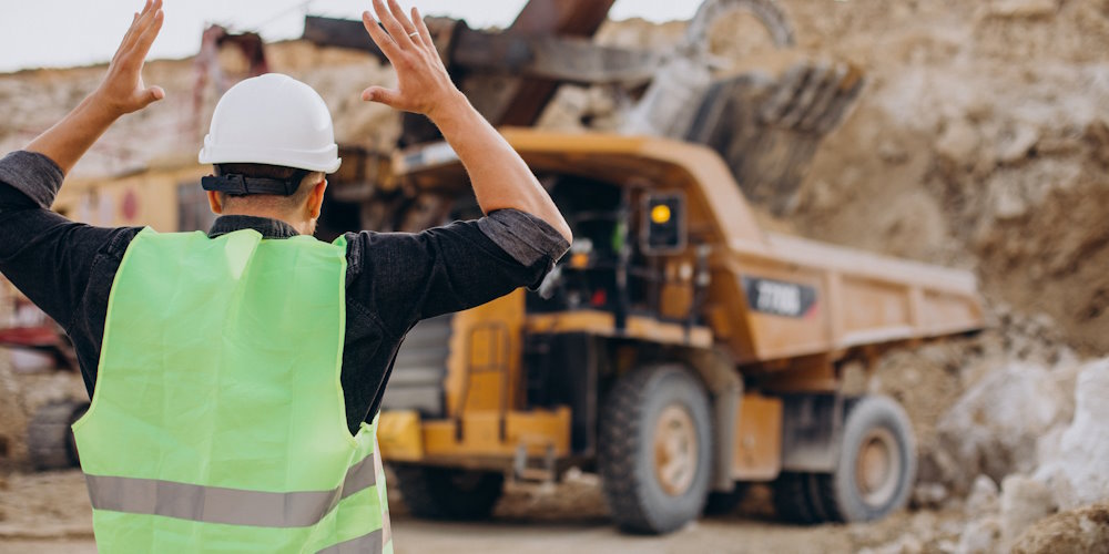 Preventing Heavy Equipment Accidents: 10 Tips